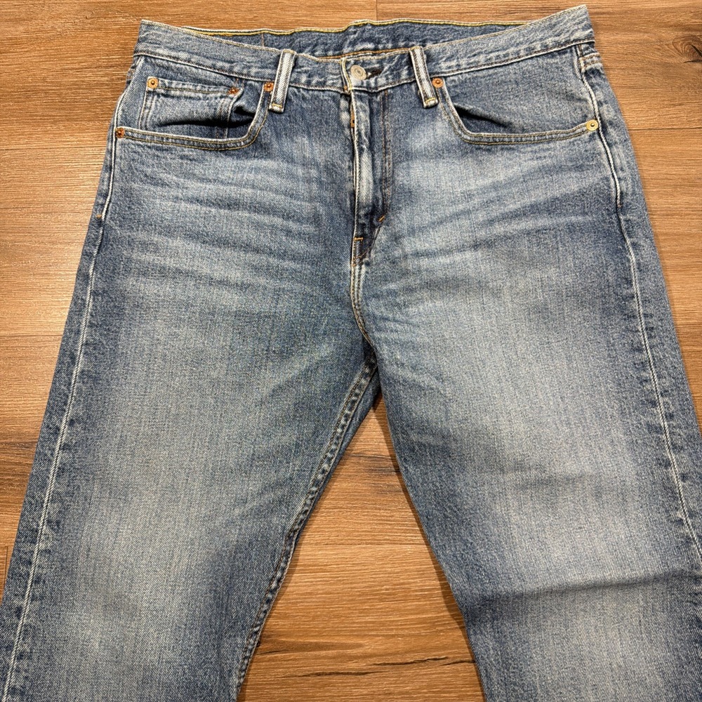 Levi's 502 Jeans Men's 33x30 Blue Taper Fit Stretch Denim Medium Wash - Picture 3 of 11